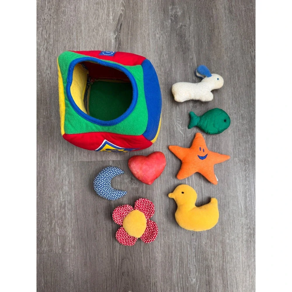 Vintage 1993 Discovery Toys Plush Shape Sorter Cube Soft Toy with 7 Shapes Kids